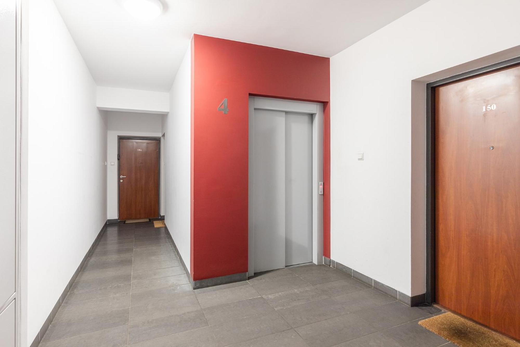 Superapart Chelmska 9 Varşovia Exterior foto